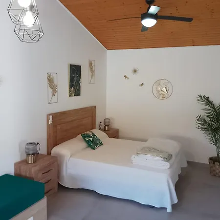 Semesterbostad Mar I Cel -chalet Con Piscina Privada- *